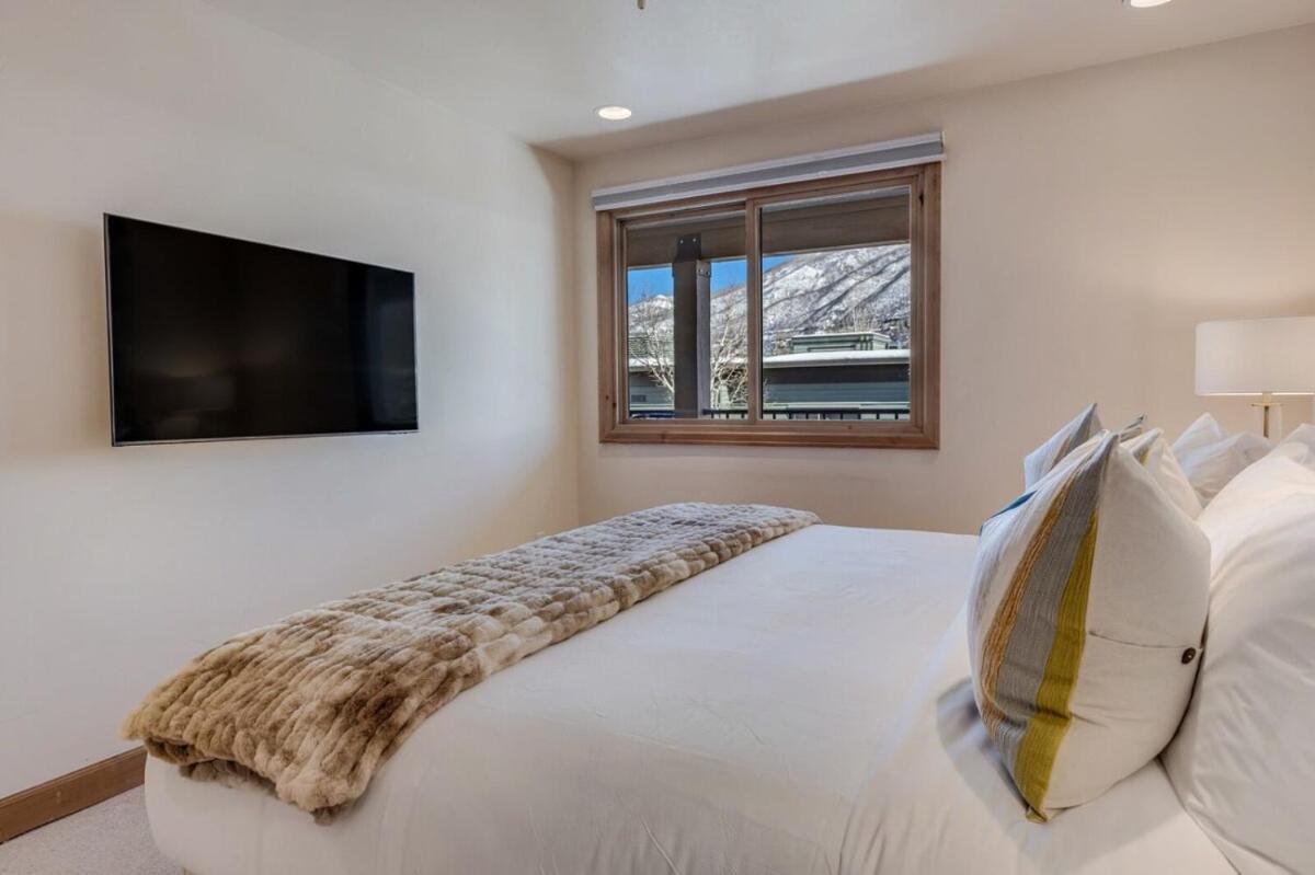 New Listing 2Br 2Ba Condo - Mountain Views Aspen Luaran gambar